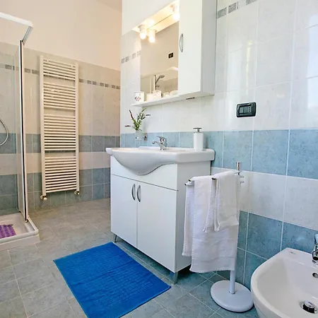 Apartament Mimosa - 1 - Happy